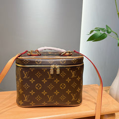 Vintage Leather Cosmetic Bag